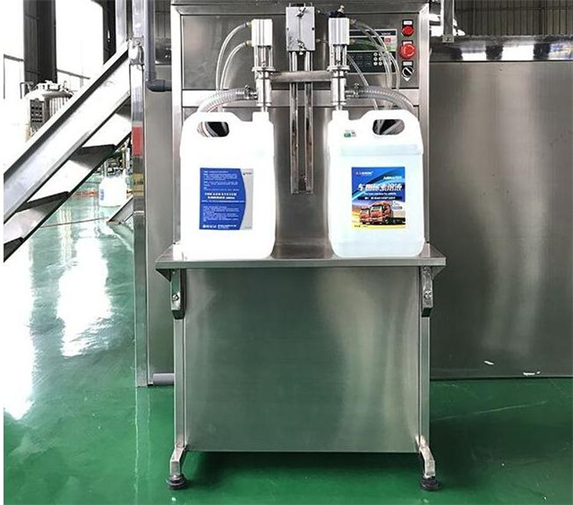 液力源車用尿素生產(chǎn)設備42.jpg